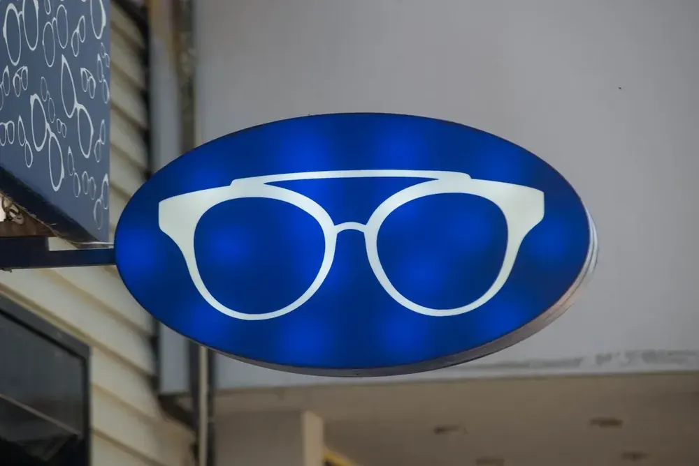 Blade & projecting signs in Austin, TX